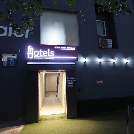 Hotel Noida Grand Sec 58 Eksteriør bilde
