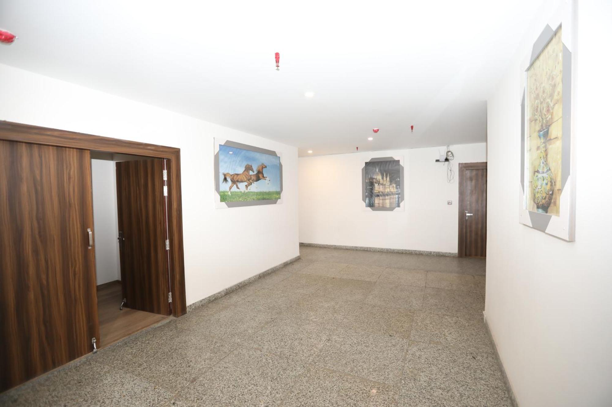 Hotel Noida Grand Sec 58 Eksteriør bilde