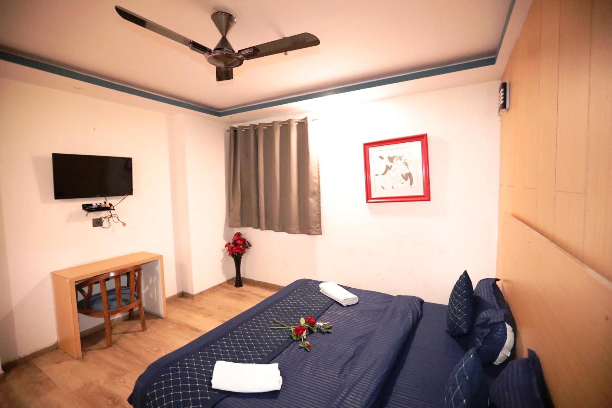 Hotel Noida Grand Sec 58 Eksteriør bilde