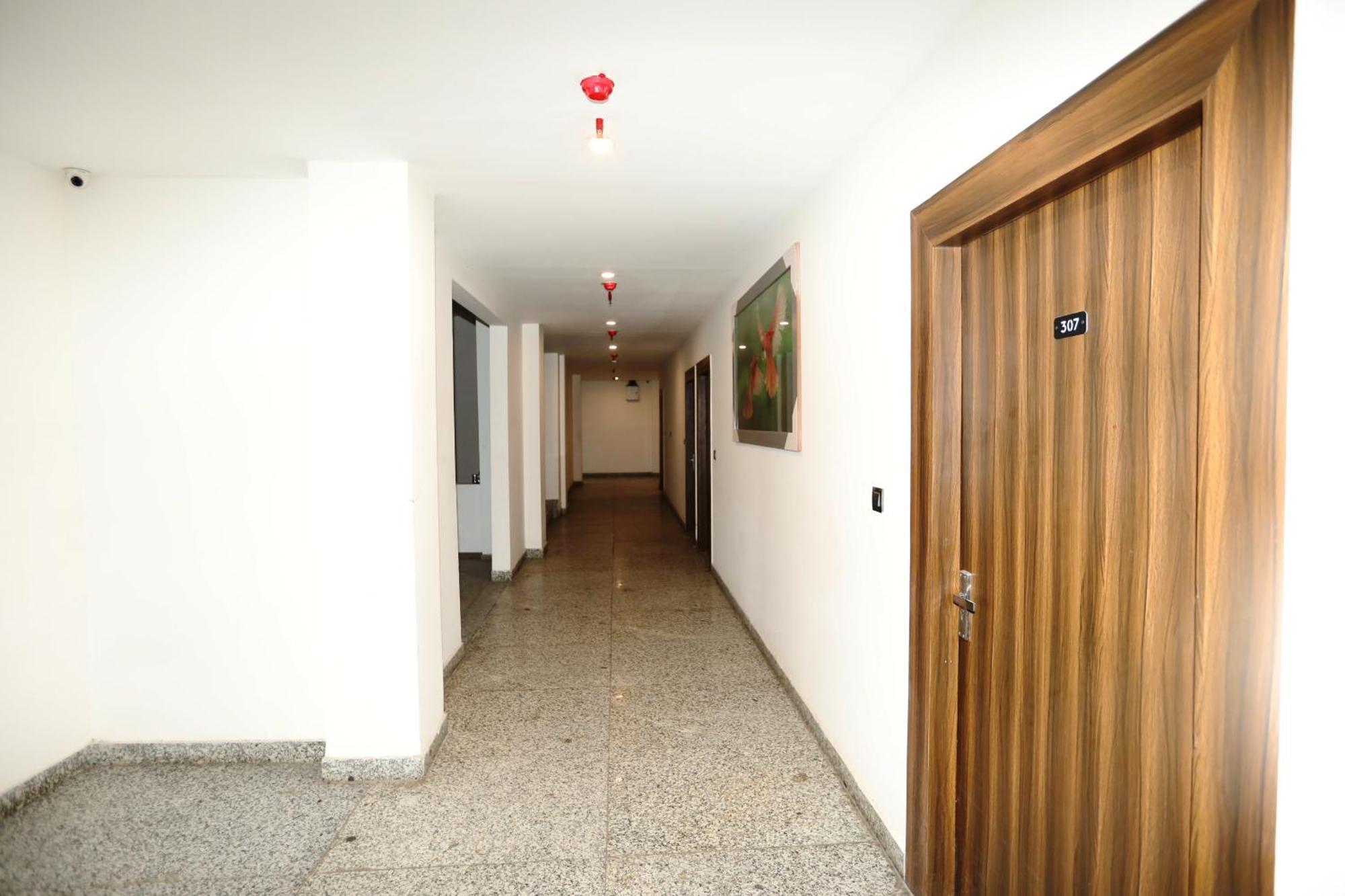 Hotel Noida Grand Sec 58 Eksteriør bilde