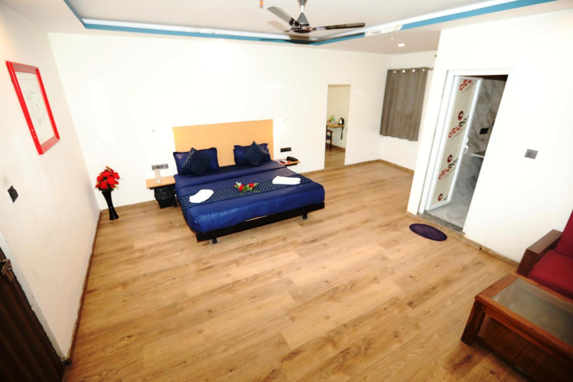 Hotel Noida Grand Sec 58 Eksteriør bilde