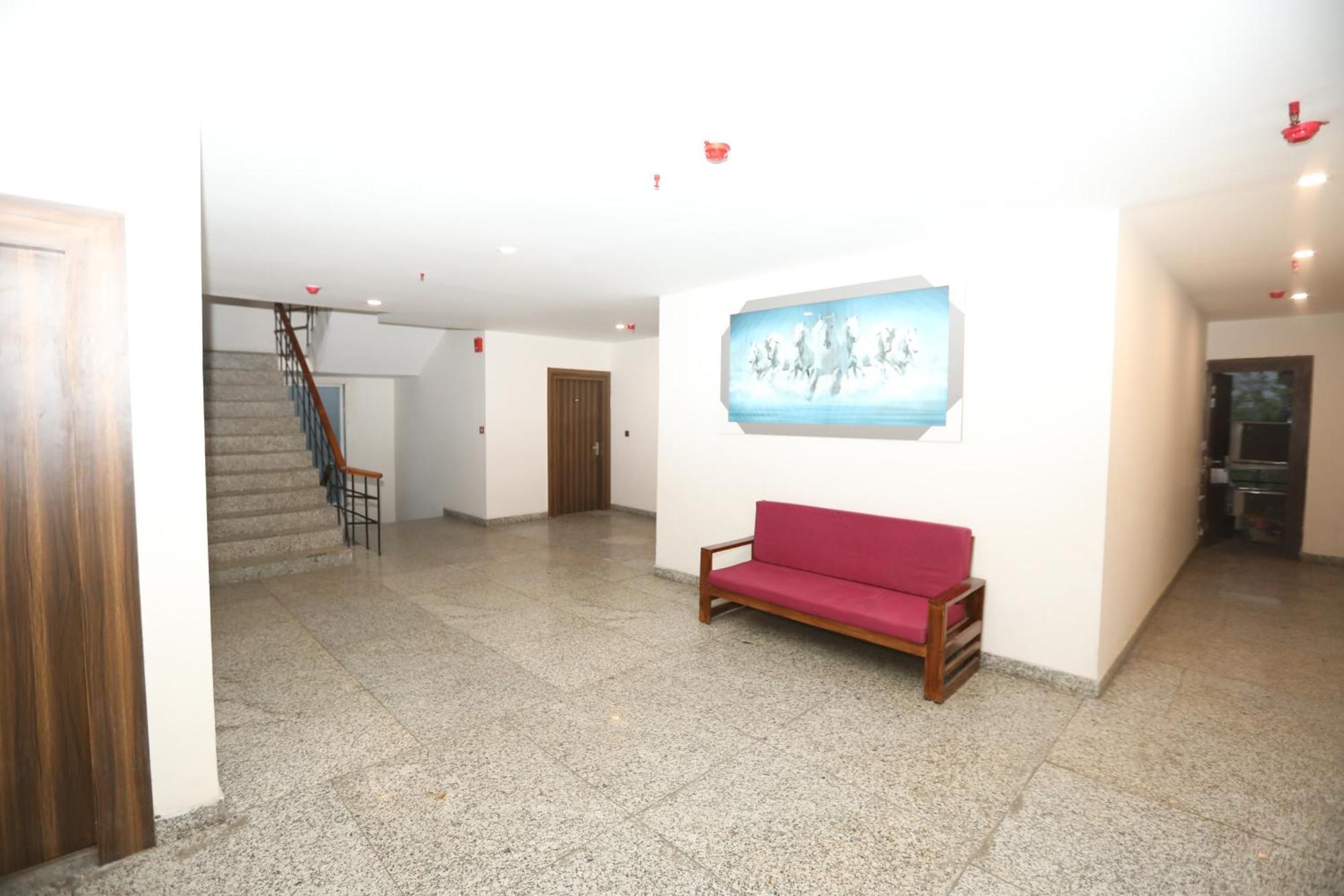 Hotel Noida Grand Sec 58 Eksteriør bilde